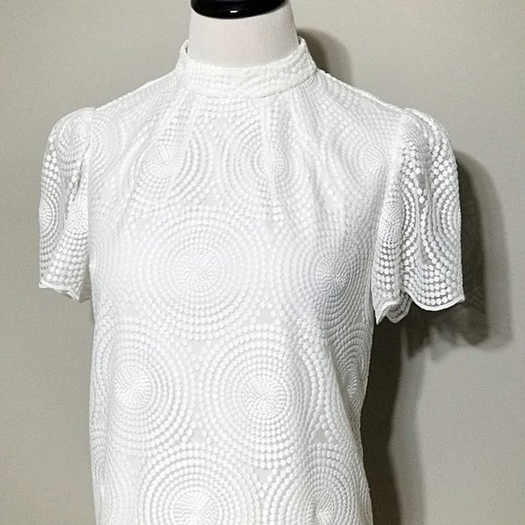 Trina Turk White Embroidered Mesh Top XS Short Puff Sleeve Blouse Mod Chic - Picture 5 of 14